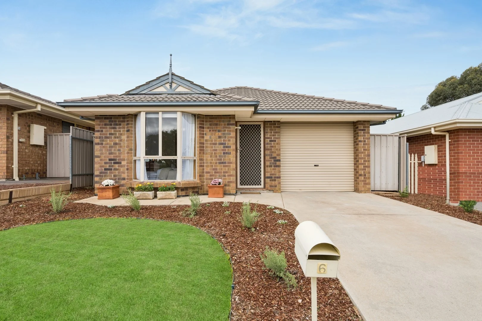 6 Spaxton Crescent, Craigmore SA 5114