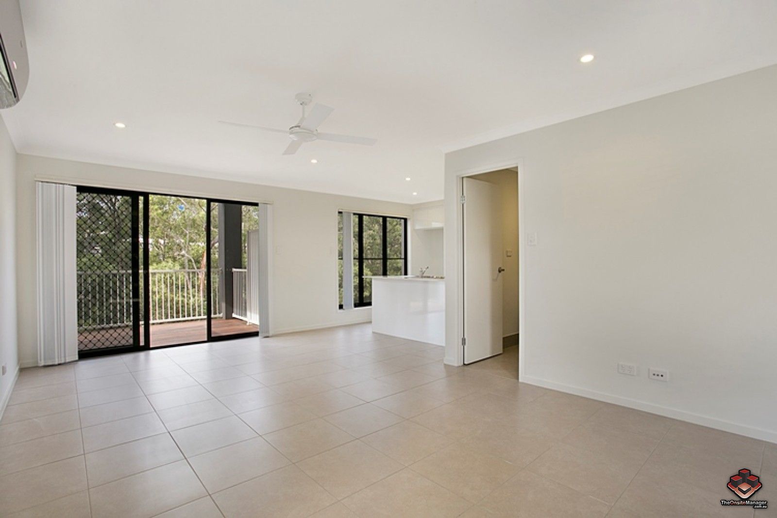 3 bedrooms Townhouse in  SPRINGFIELD LAKES QLD, 4300