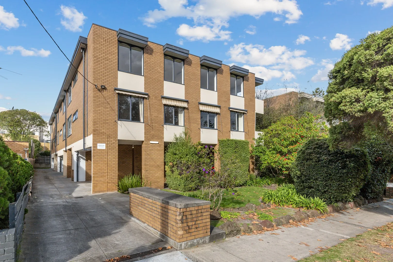 Luxury Top-Floor Living in the Heart of Caulfield North, Caulfield North