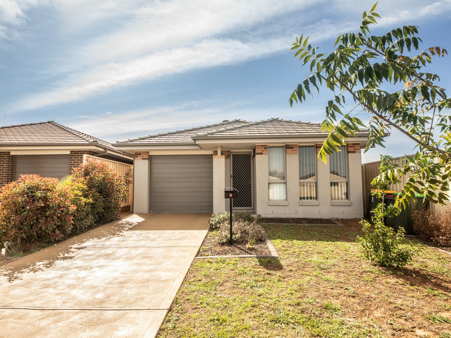 9 Volta Avenue Dubbo Nsw 2830 Domain