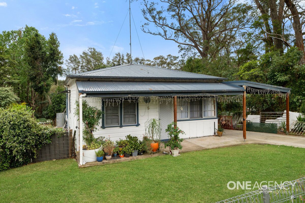 5 Springfield Crescent, Springwood NSW 2777, Image 0