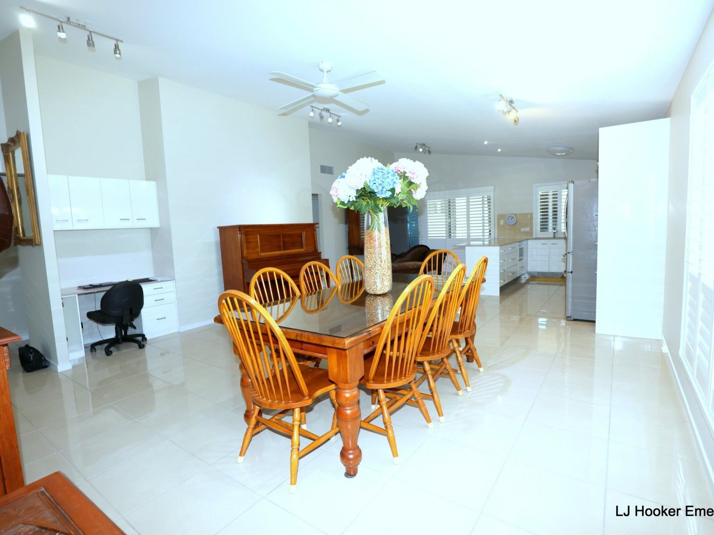 7 Lauren Drive, Emerald QLD 4720 Domain