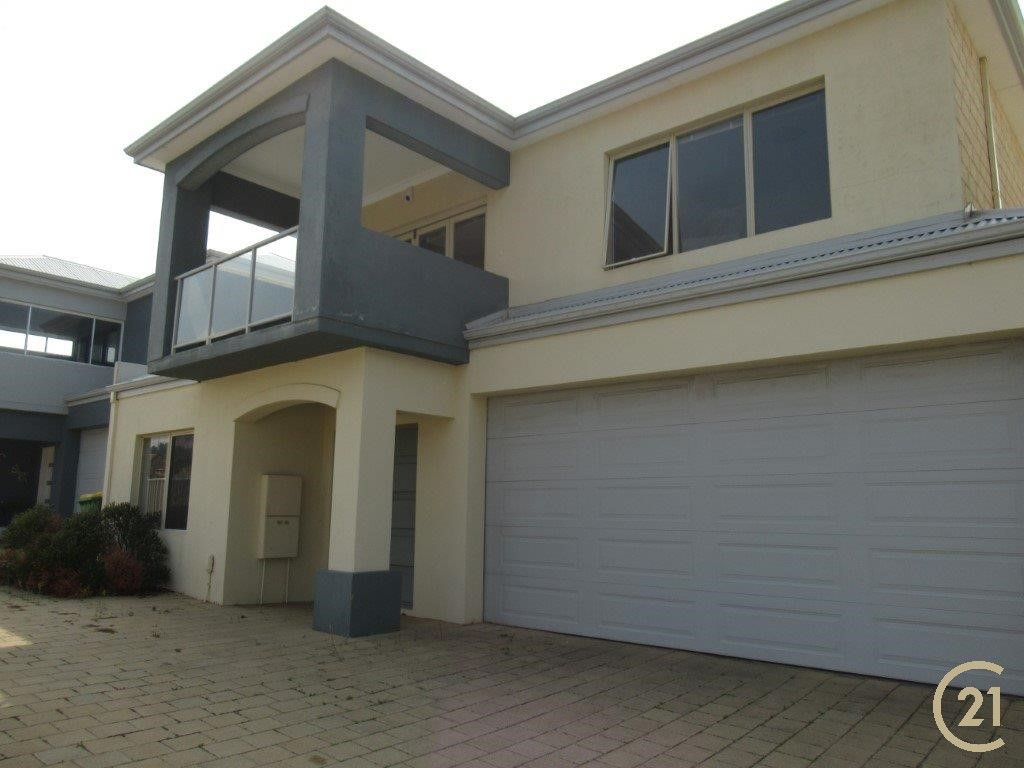 4 bedrooms Townhouse in 3/138 Lewington Street ROCKINGHAM WA, 6168