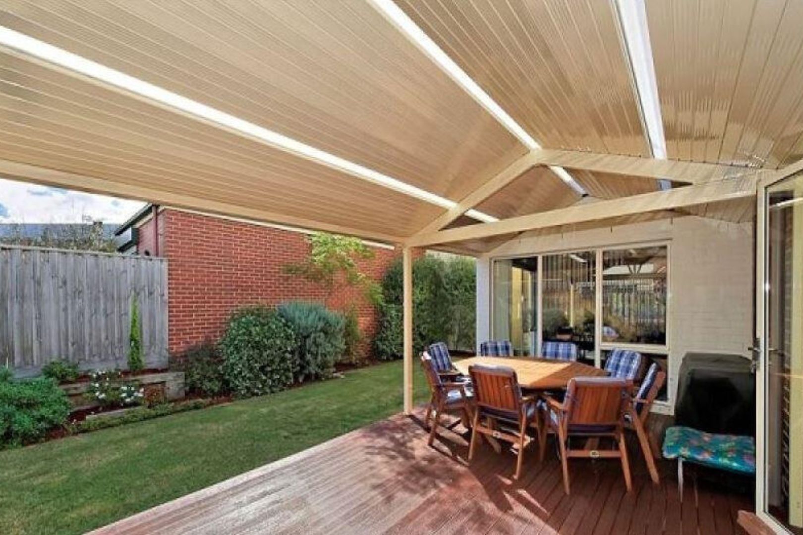 4 Colonial Place, Heatherton VIC 3202 House For Rent 800 Domain