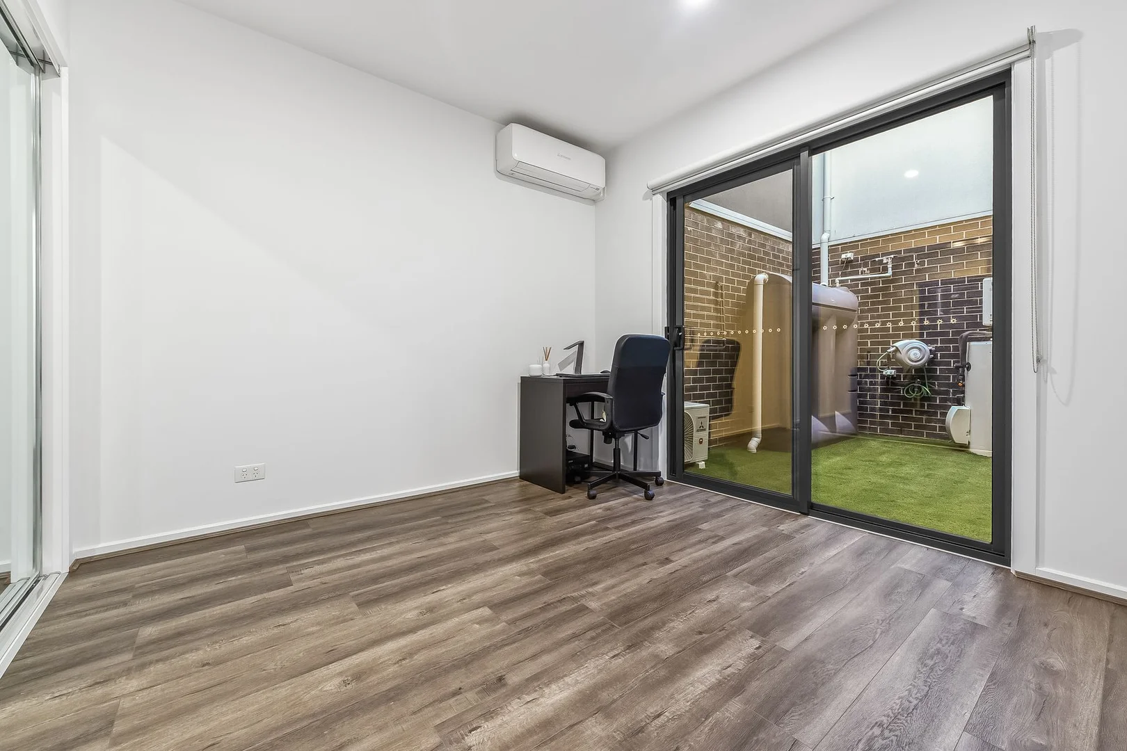 Additional image 16 of 29 Emmeline Row, Rowville VIC 3178