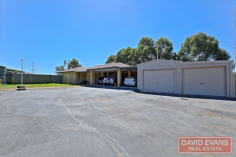 165 Country Drive, OAKFORD WA 6121, Image 0