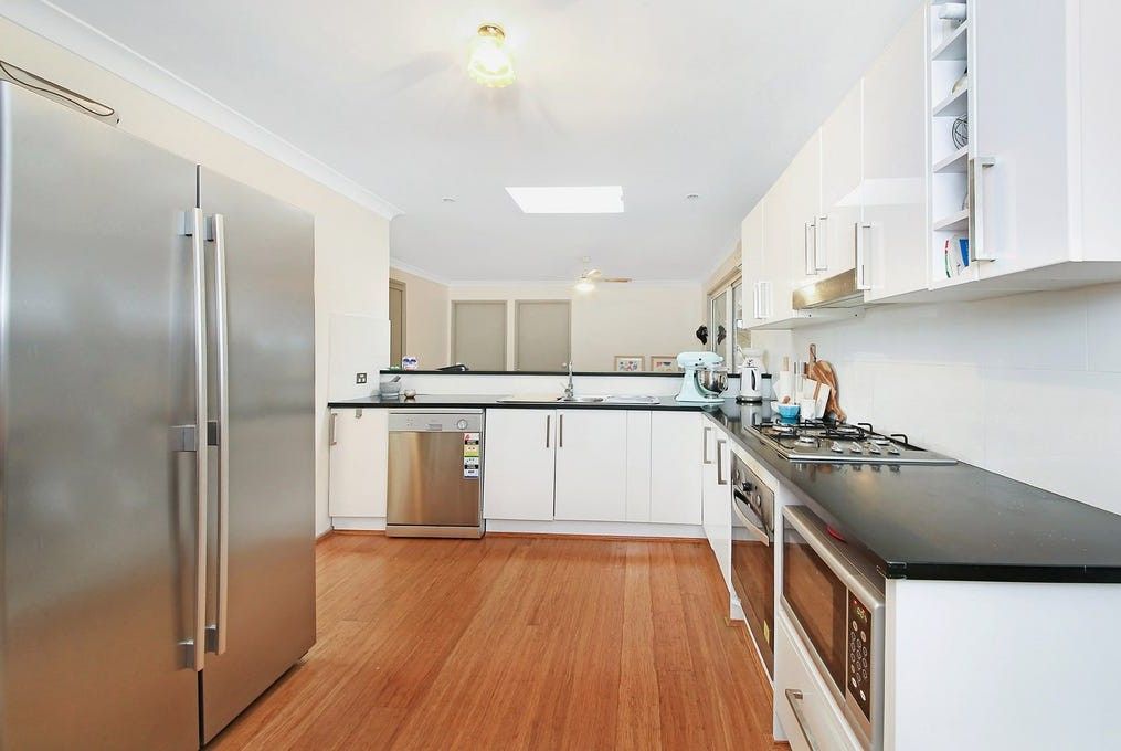 4 bedrooms House in 68 Sunflower Drive CLAREMONT MEADOWS NSW, 2747