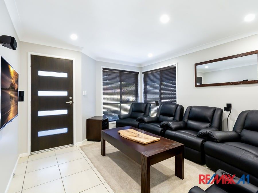 10 FERNDALE STREET, Boronia Heights QLD 4124, Image 0