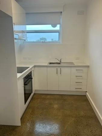 4/180 Inkerman Street, St Kilda East VIC 3183