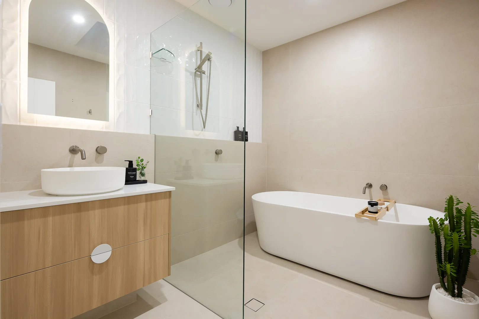 Additional image 6 of 15-17 Chant St, Broadbeach Waters QLD 4218