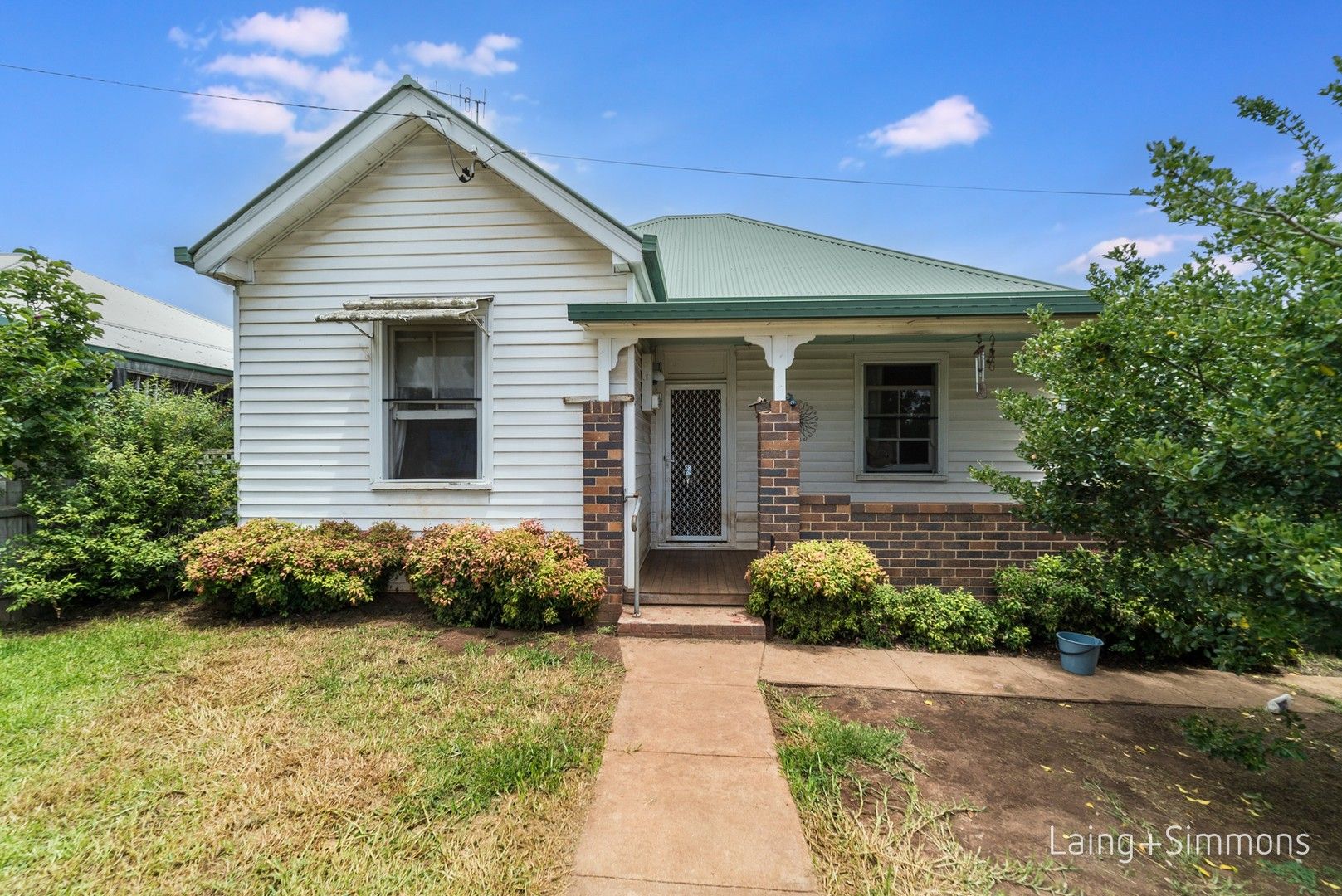 3 bedrooms House in 110 Niagara Street ARMIDALE NSW, 2350