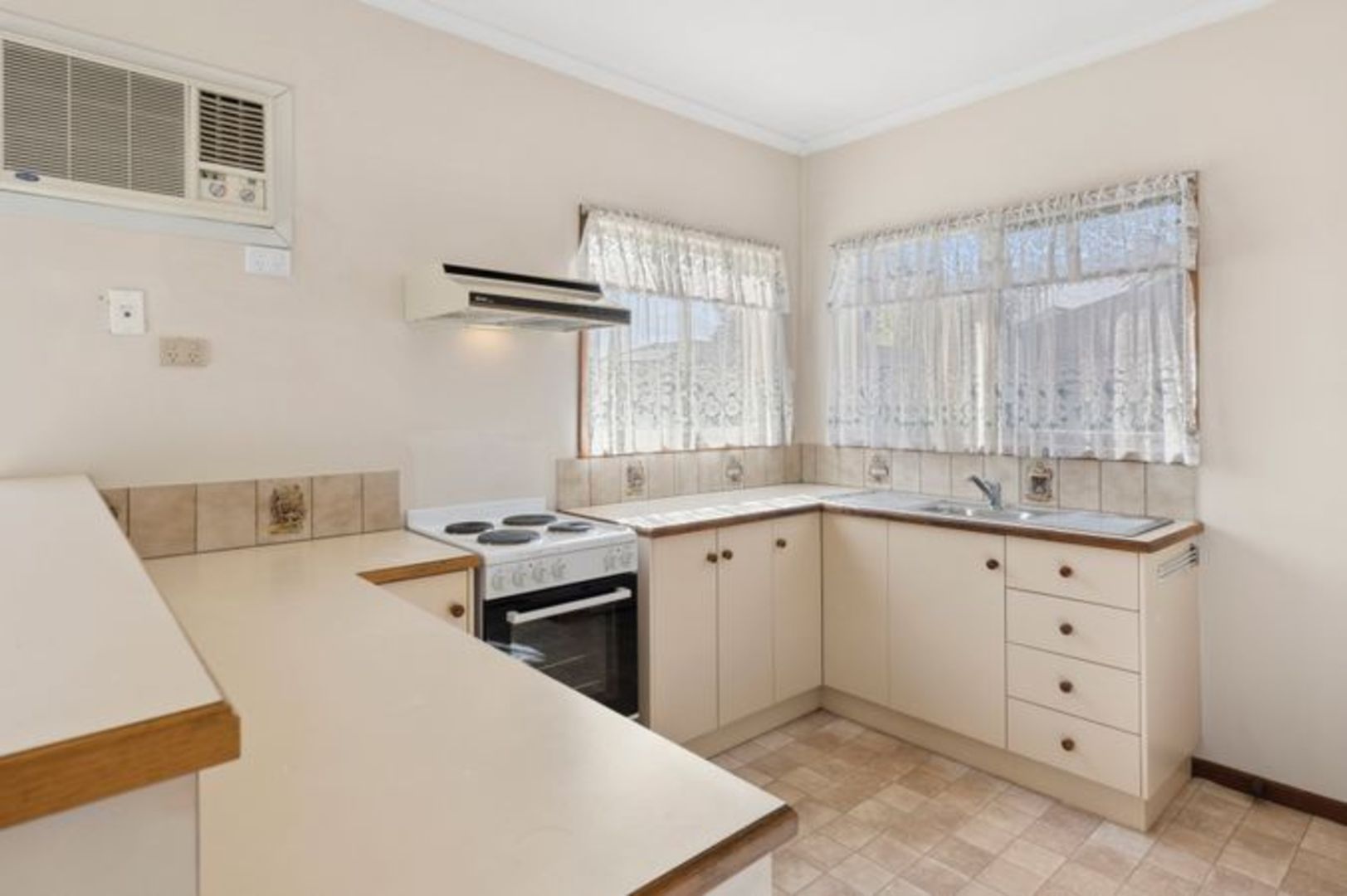 1/10 Diana Court, Drysdale VIC 3222, Image 1