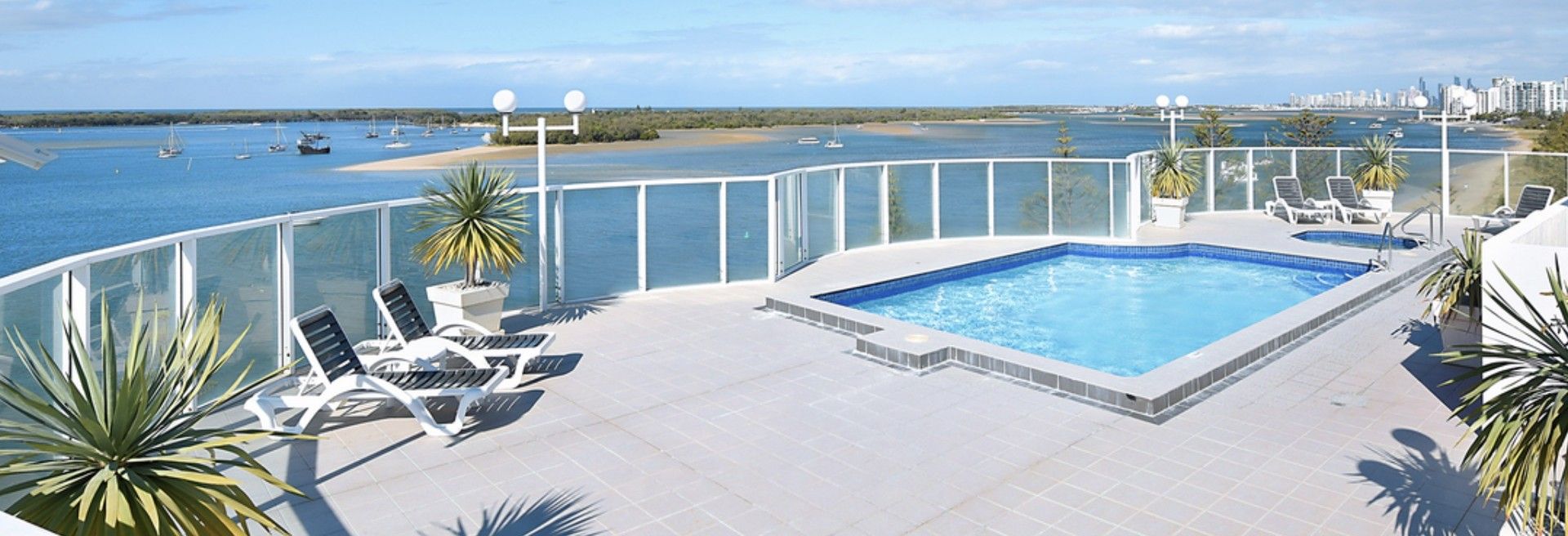 2 bedrooms Apartment / Unit / Flat in 510 Marine Parade BIGGERA WATERS QLD, 4216