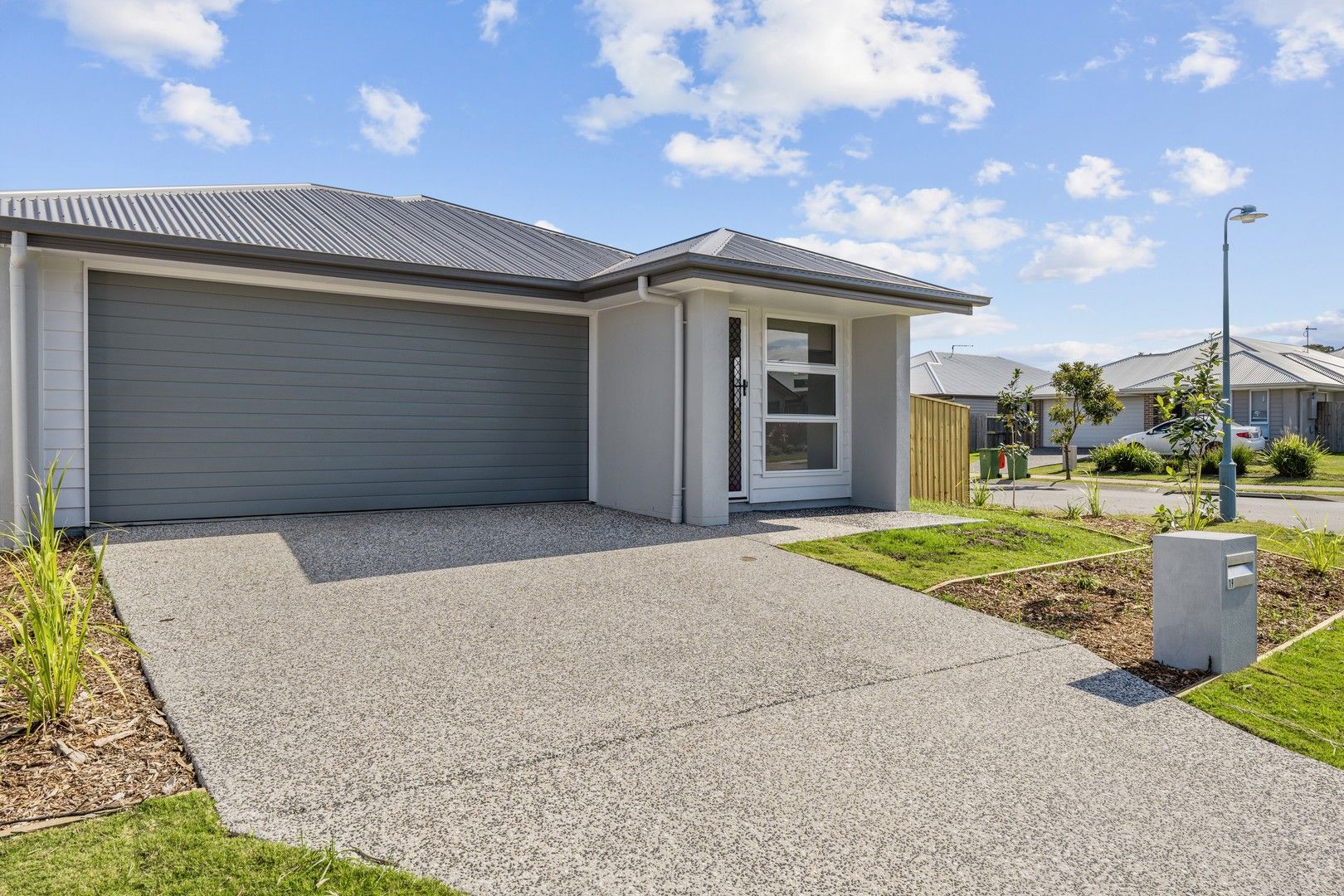 4 bedrooms House in 19 Janet Street WALLOON QLD, 4306