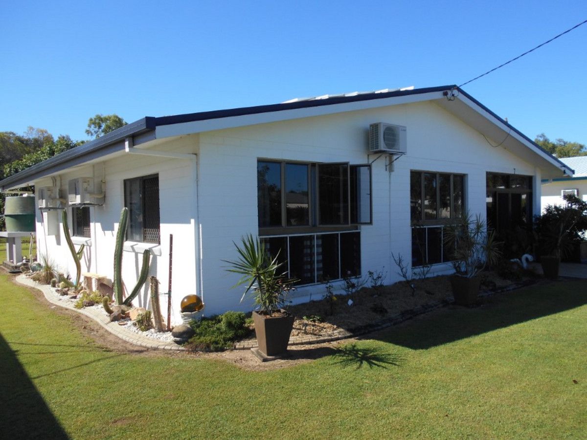 3 bedrooms House in 7 Herring Street TAYLORS BEACH QLD, 4850