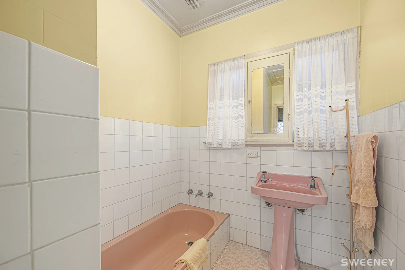 Additional image 13 of 4 Swan Court, Newport VIC 3015