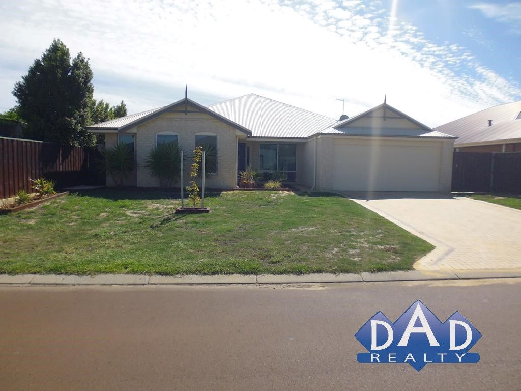 4 bedrooms House in 110 Barton Drive AUSTRALIND WA, 6233
