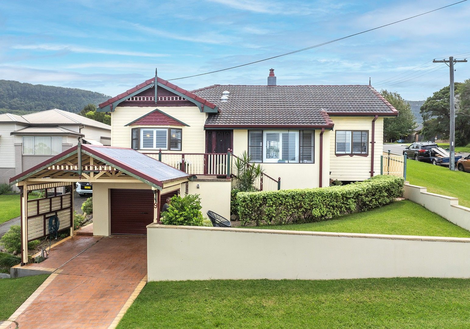 4 bedrooms House in 9 Beattie Avenue BULLI NSW, 2516