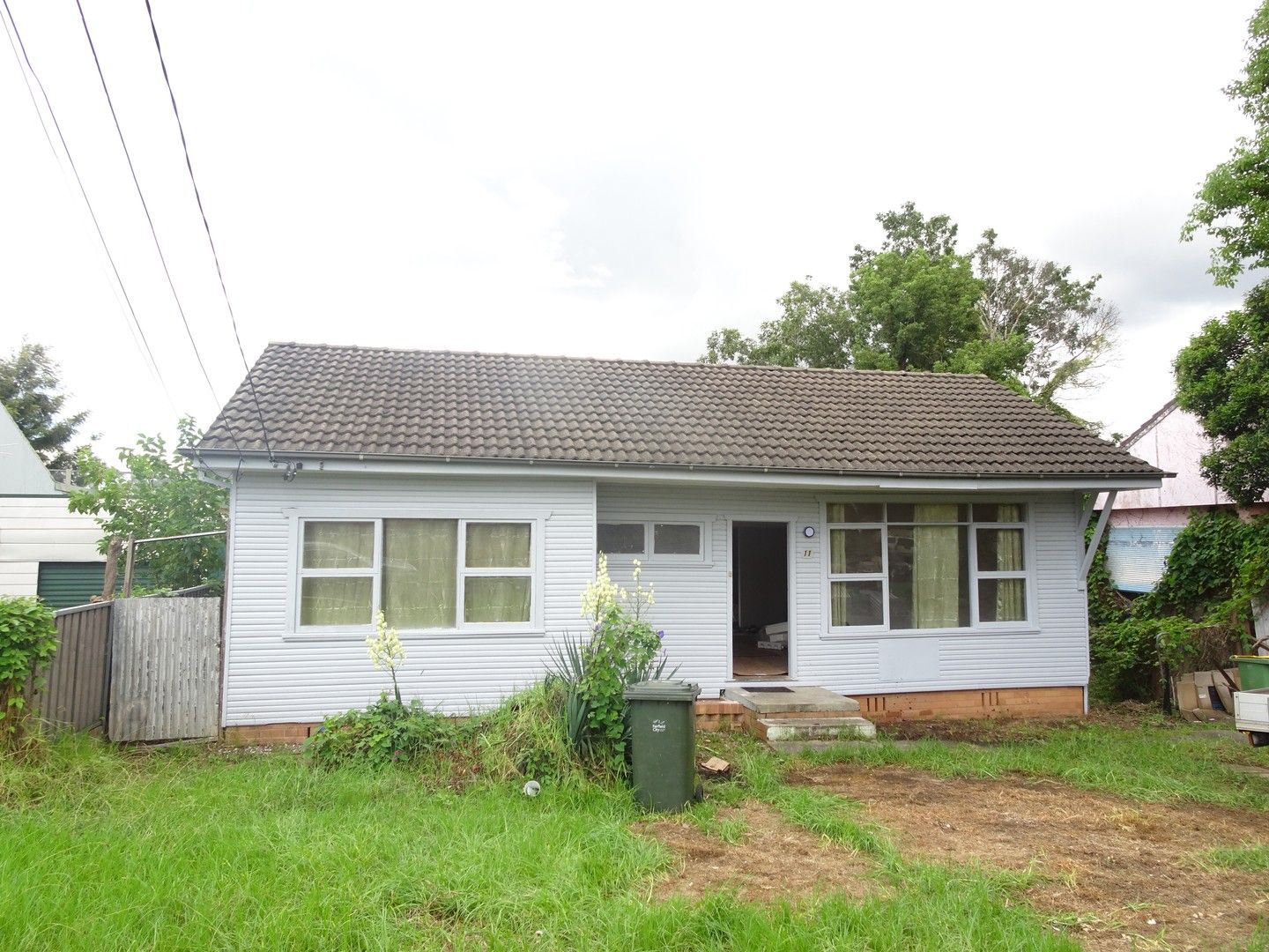 4 bedrooms House in 11 Grant Avenue CABRAMATTA NSW, 2166