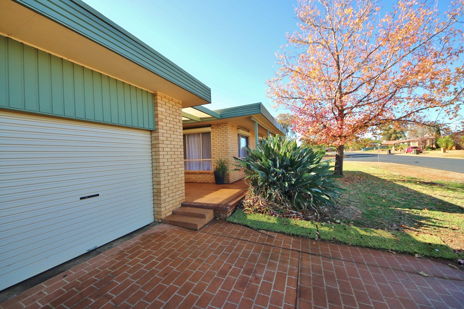 22a Oxley Circle, Dubbo NSW 2830, Image 0