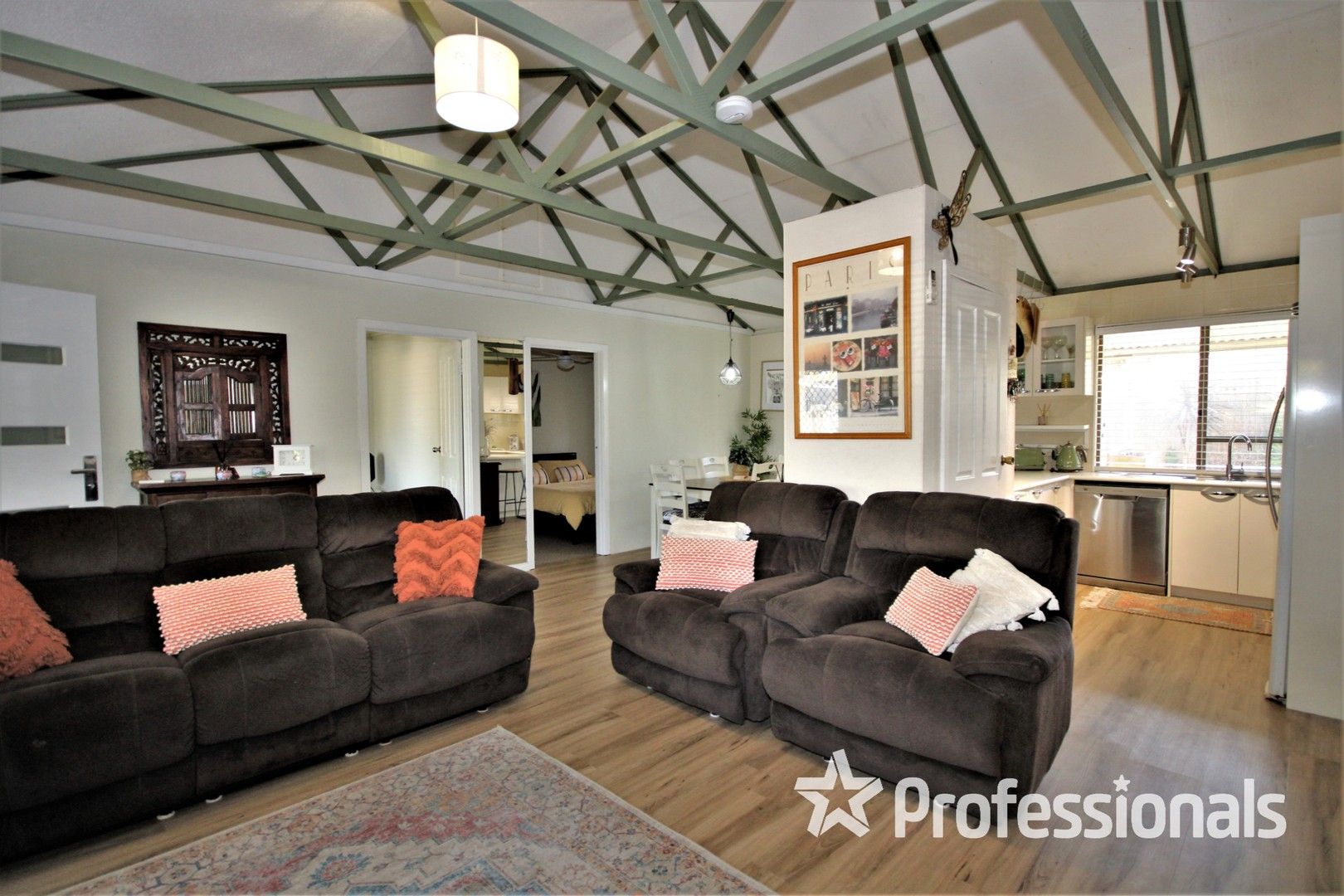 3 bedrooms House in 29 Wilkes Street CAREY PARK WA, 6230