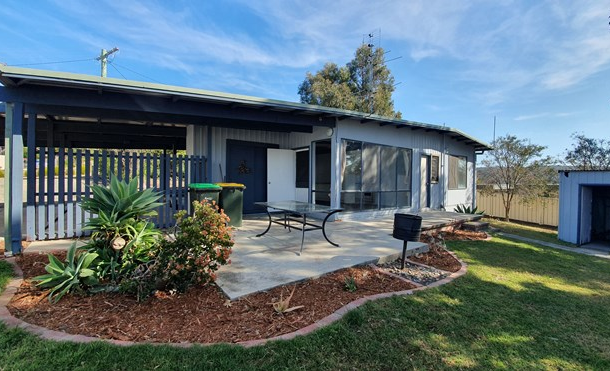 17 Seaview Avenue, Merimbula NSW 2548