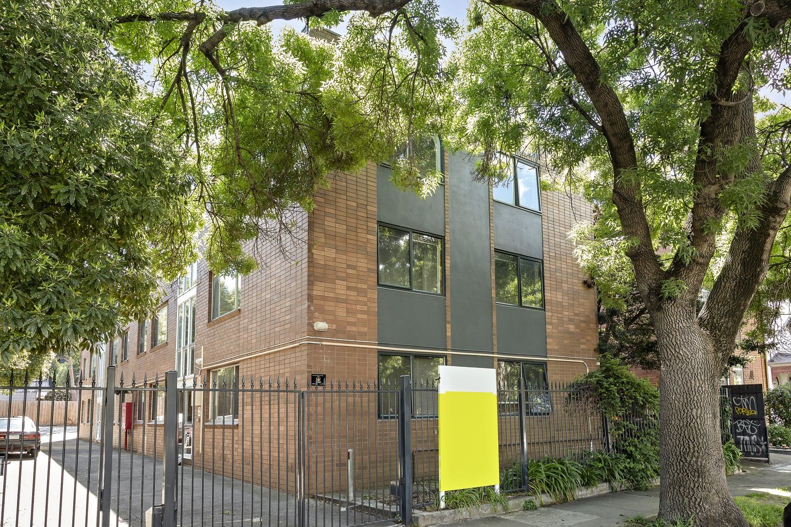 2 bedrooms Apartment / Unit / Flat in 9/16 Robe Street ST KILDA VIC, 3182