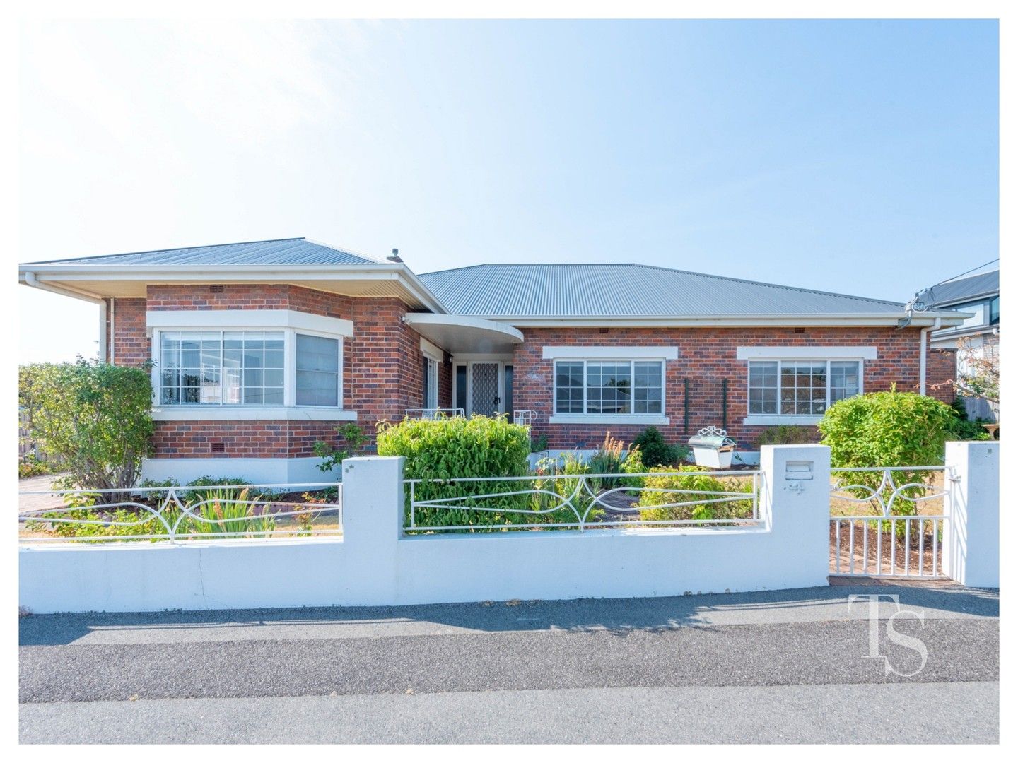 4 bedrooms House in 4 Riverdale Grove NEWSTEAD TAS, 7250