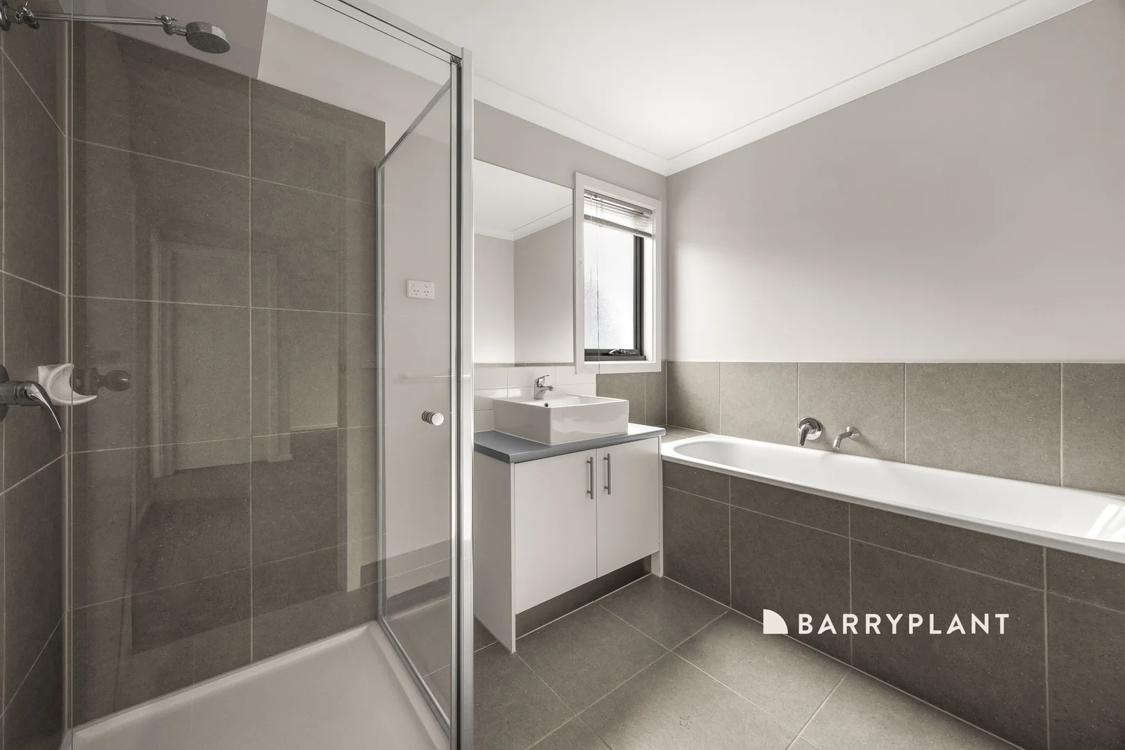 Additional image 11 of 2 Almondbank Road, Cranbourne East VIC 3977