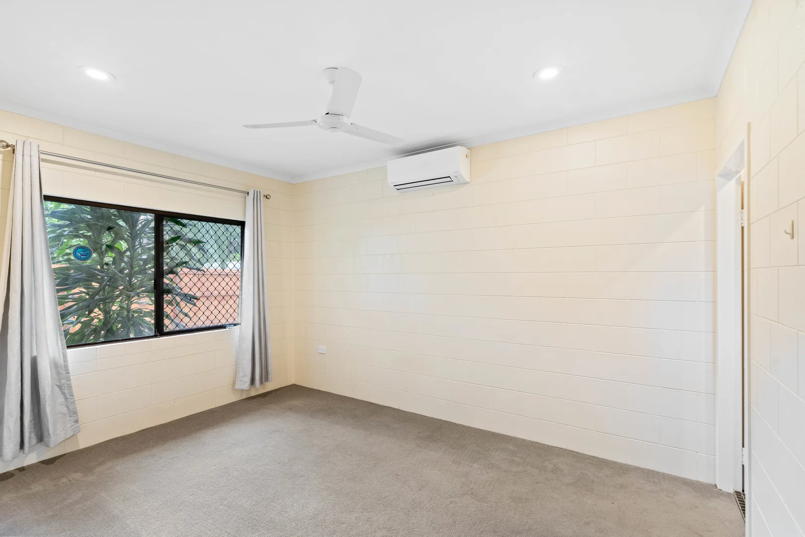 Additional image 8 of 31 McFarlane Drive, Kanimbla QLD 4870