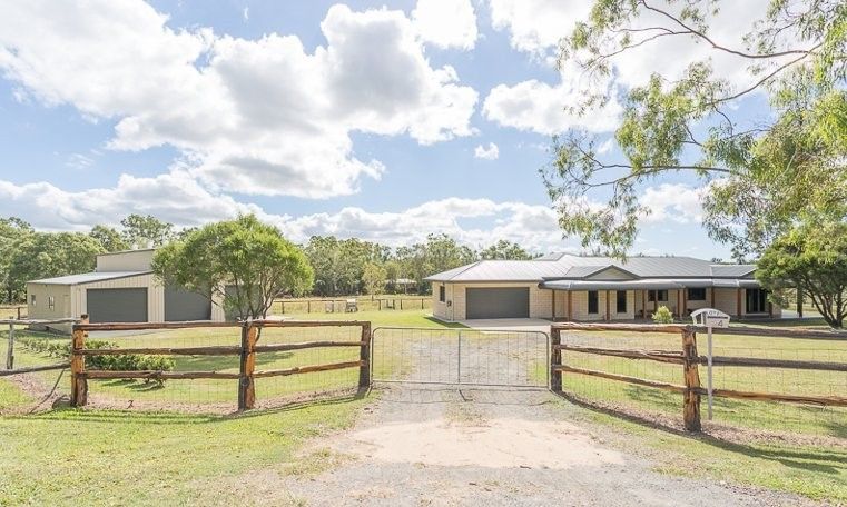 24 Anna Court, Oakenden QLD 4741