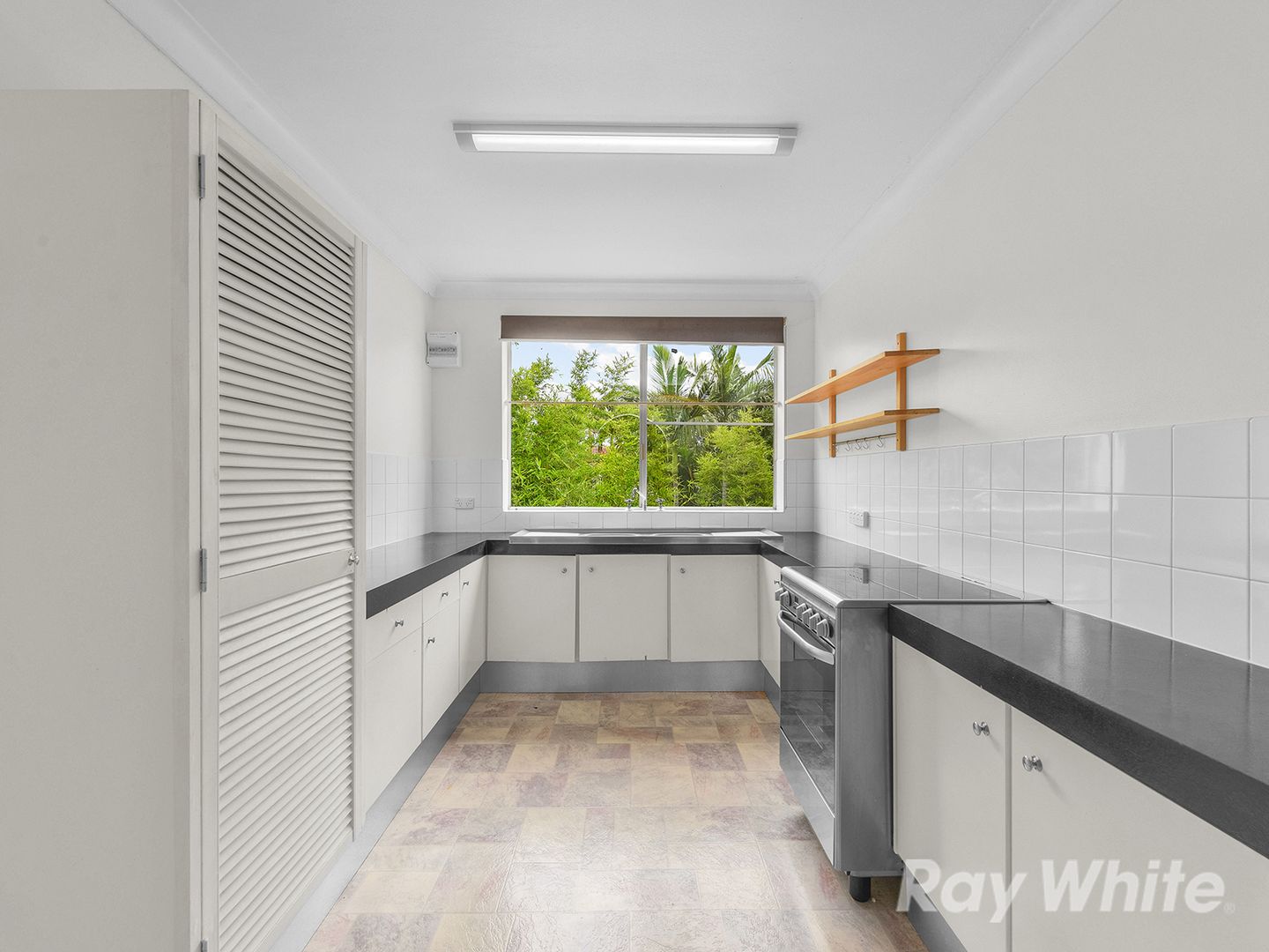 5/22 Wooloowin Avenue, Wooloowin QLD 4030, Image 2