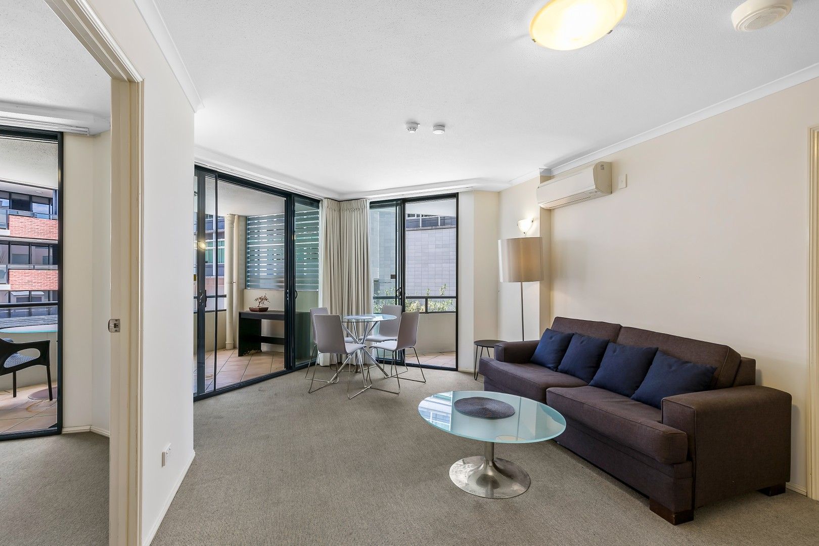 2 bedrooms Apartment / Unit / Flat in 207/5 Edmondstone Street SOUTH BRISBANE QLD, 4101