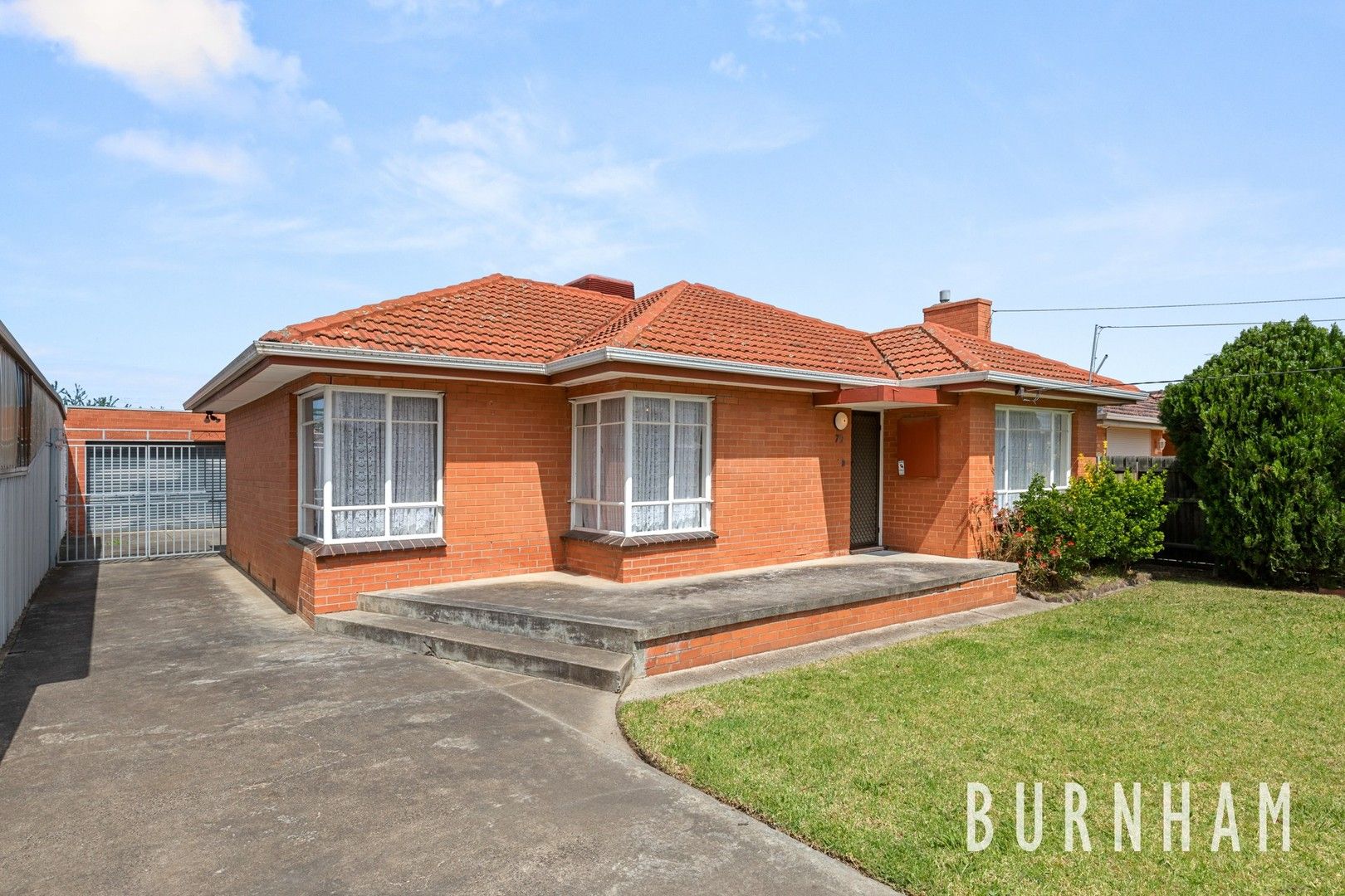4 bedrooms House in 79 Conrad Street ST ALBANS VIC, 3021