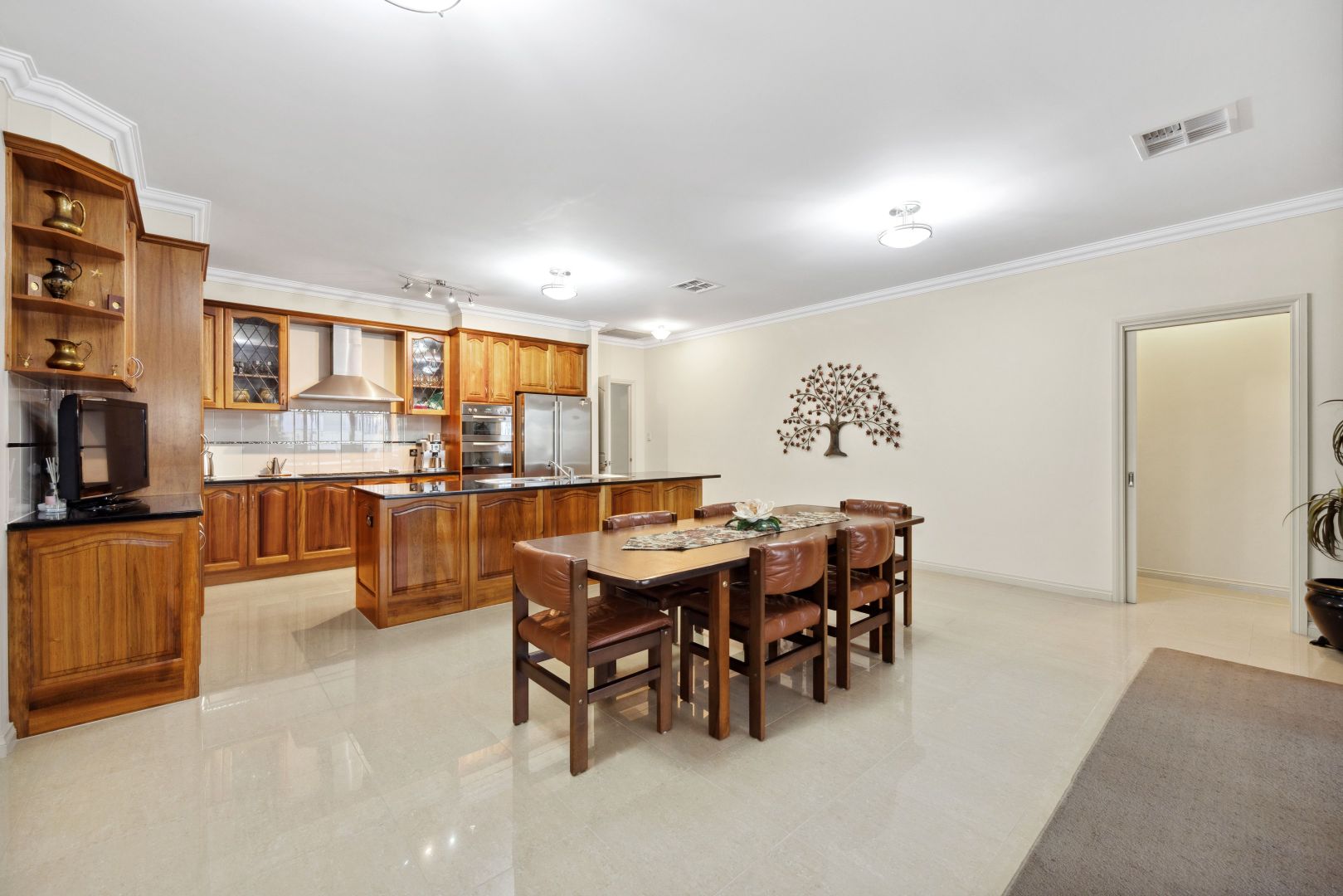 12 Eyre Crescent, Valley View SA 5093, Image 1