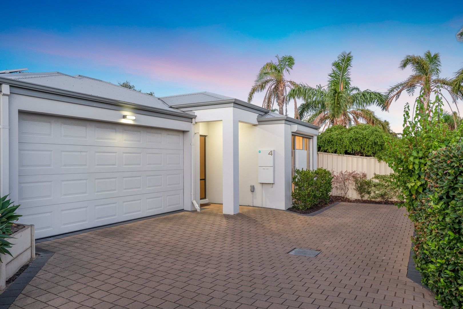 3 bedrooms House in 4/174 Flinders Street YOKINE WA, 6060