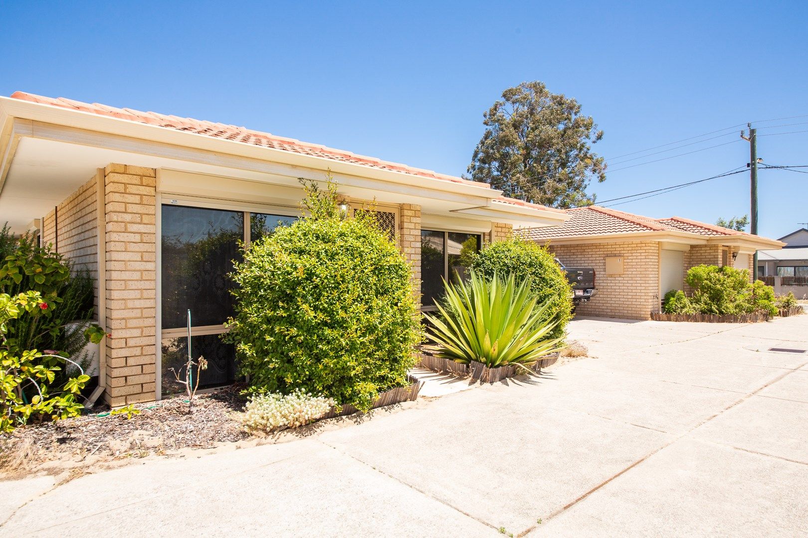 2 bedrooms Villa in 2/22 Mathoura St MIDLAND WA, 6056