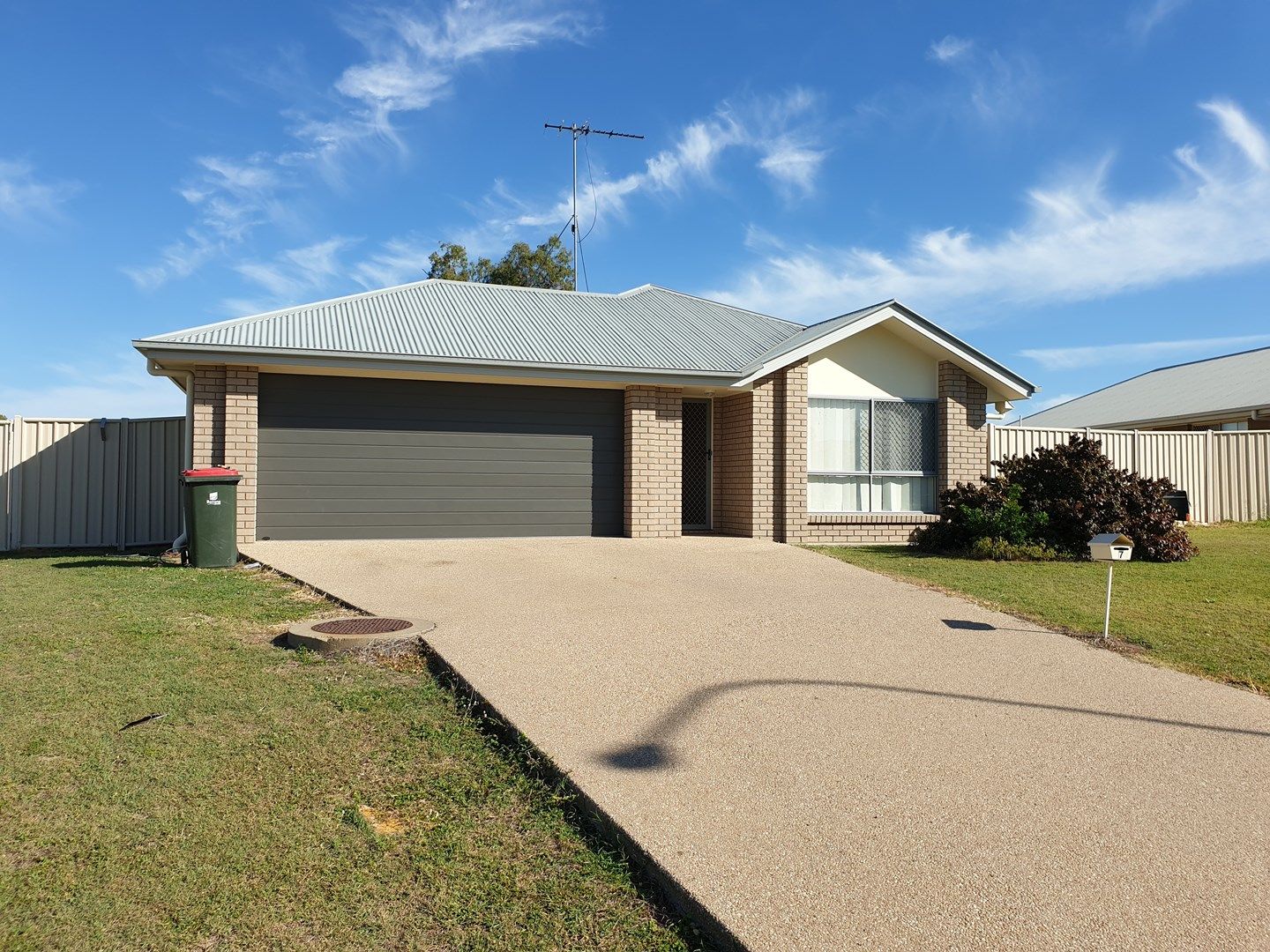 7 Hayden Pl, Moura QLD 4718, Image 0