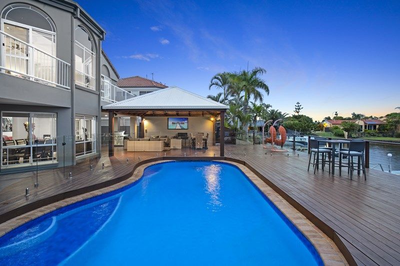 8 Folkstone Place, Runaway Bay QLD 4216, Image 0