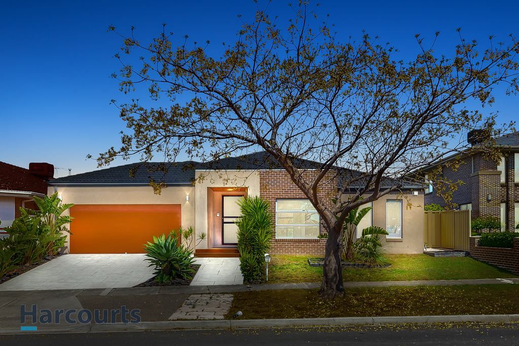 12 Coomgarie Terrace, Cairnlea VIC 3023