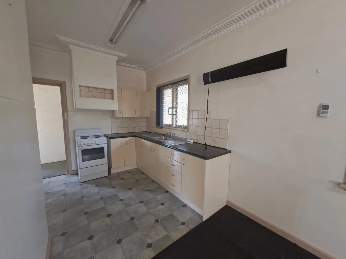 Additional image 5 of 32A Forest Road, Armadale WA 6112