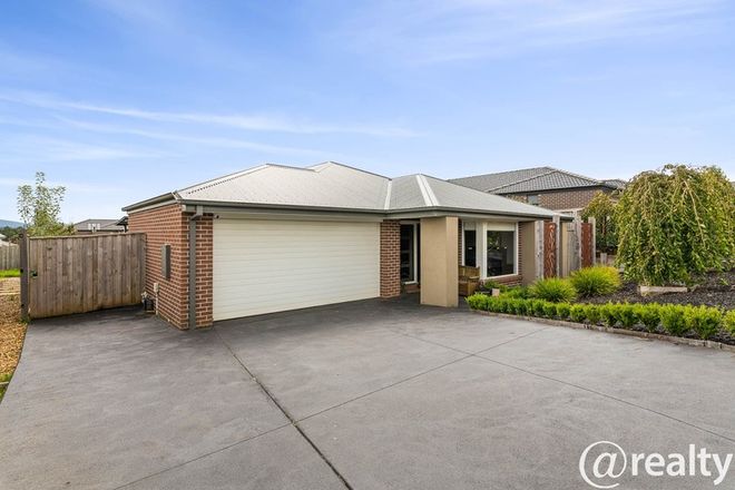 Picture of 17 Wiltons Crescent, DROUIN VIC 3818