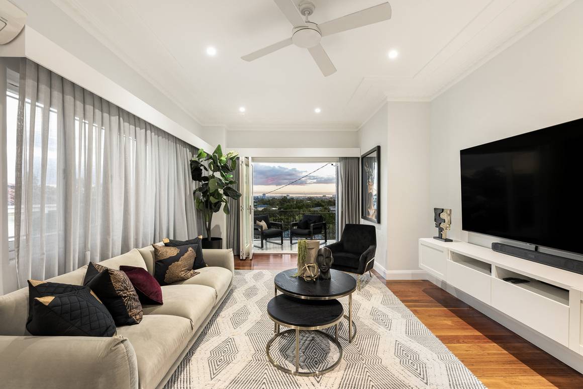 9 Paramount Terrace Seven Hills 4170 - Image 4