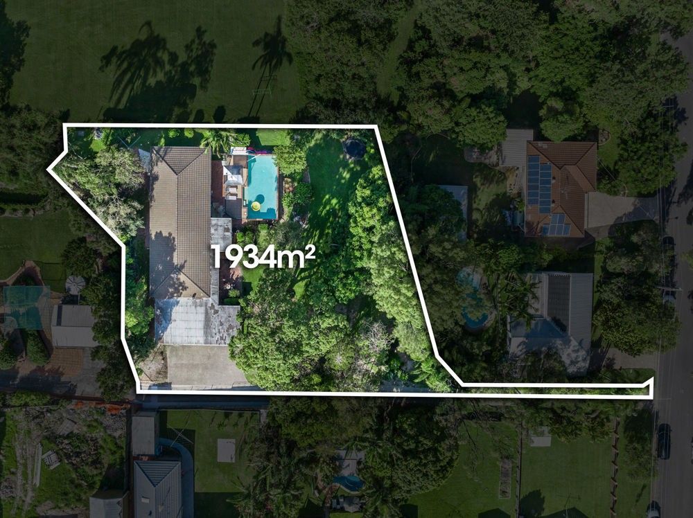 4 bedrooms House in 81 Herbert Street LOTA QLD, 4179