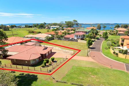 11 Cliftonville Place, Redland Bay QLD 4165
