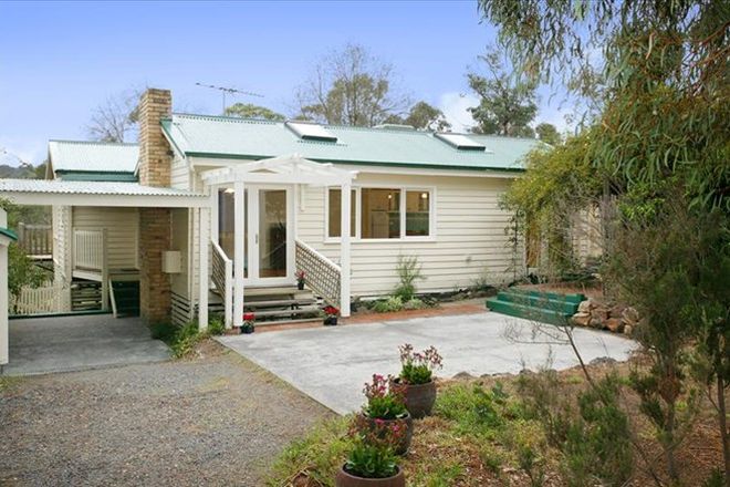 Picture of 114 Thompson Crescent, RESEARCH VIC 3095