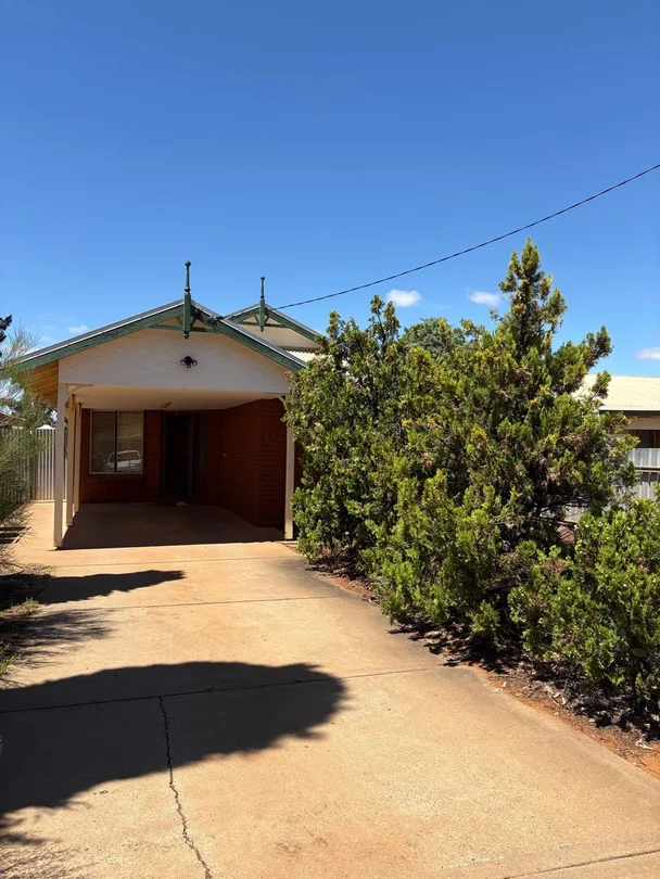 207C Hare Street, West Lamington WA 6430