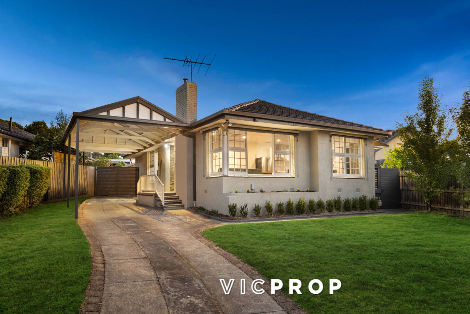3 bedrooms House in 50 Worrell Street NUNAWADING VIC, 3131