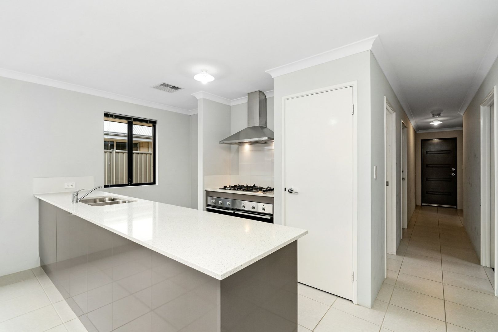 3 Amadeus Way, Success WA 6164, Image 1