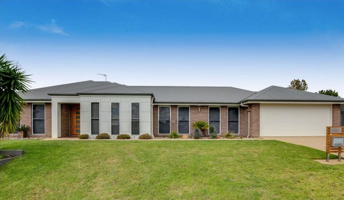 4 bedrooms House in 6 Kingfisher Drive HIGHFIELDS QLD, 4352
